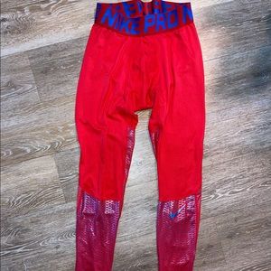 Men’s Nike pro leggings/ compression